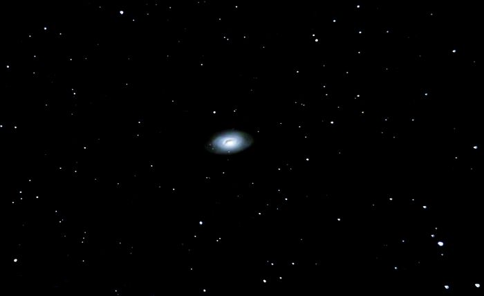 Галактика  М64  "Черный  глаз" в  созвездии  Волосы  Вероники.  Март  2016  года. 